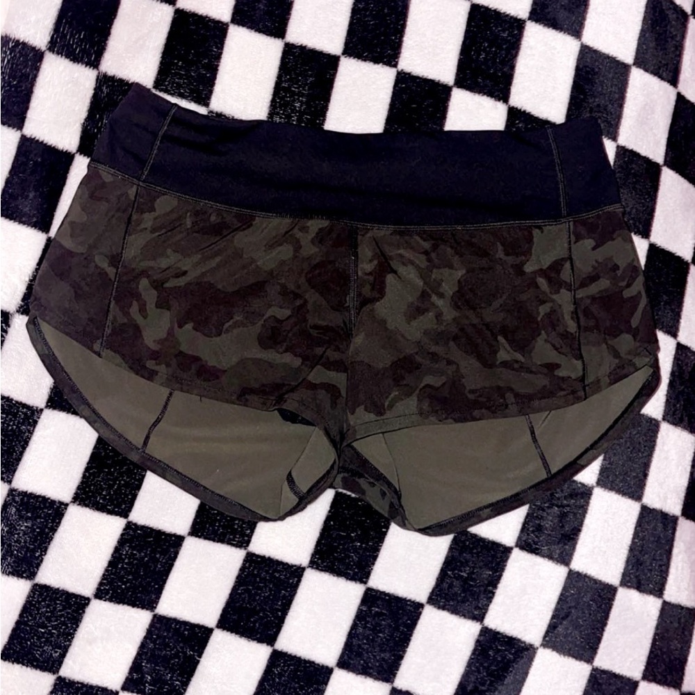 ☆rare lululemon speed up shorts☆